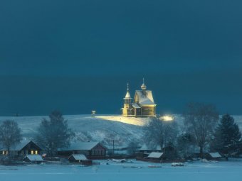 Деревня Вершинино, часовня Николая Чудотворца. Фото Алексея Оборотова.